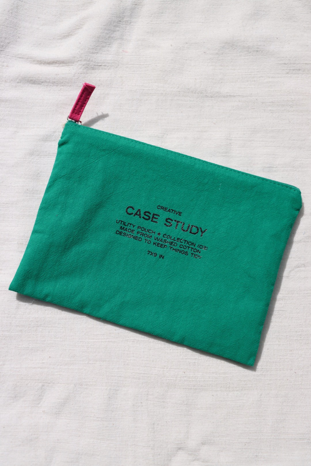 Washed Cotton Zipper Pouch: Kelly Green