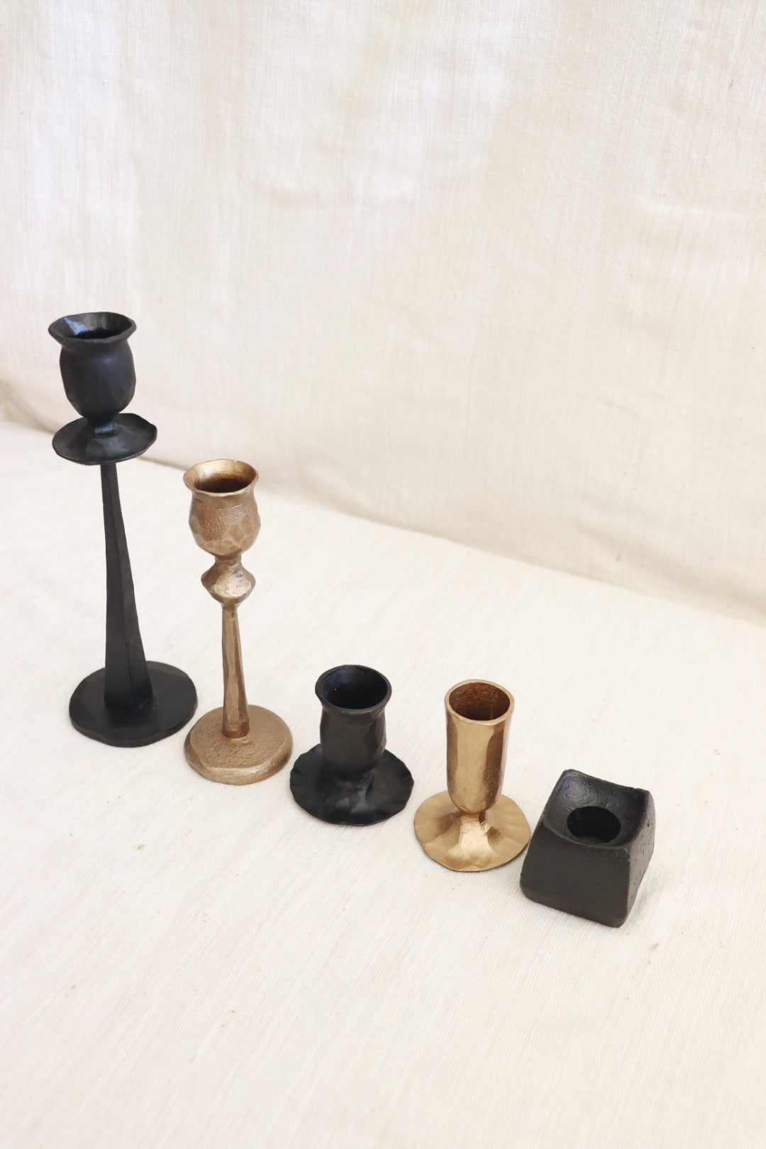 Tulip Taper Holder, Low Black