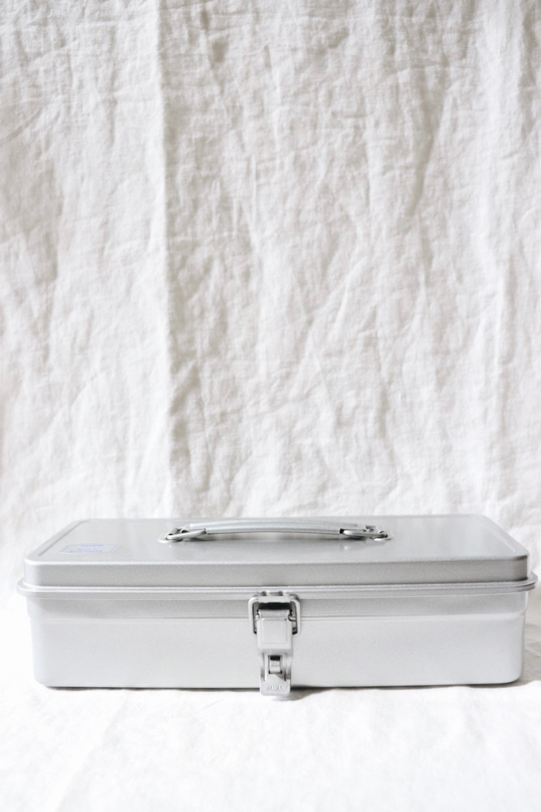 Toyo T-320 Flat Top Tool Box, Silver