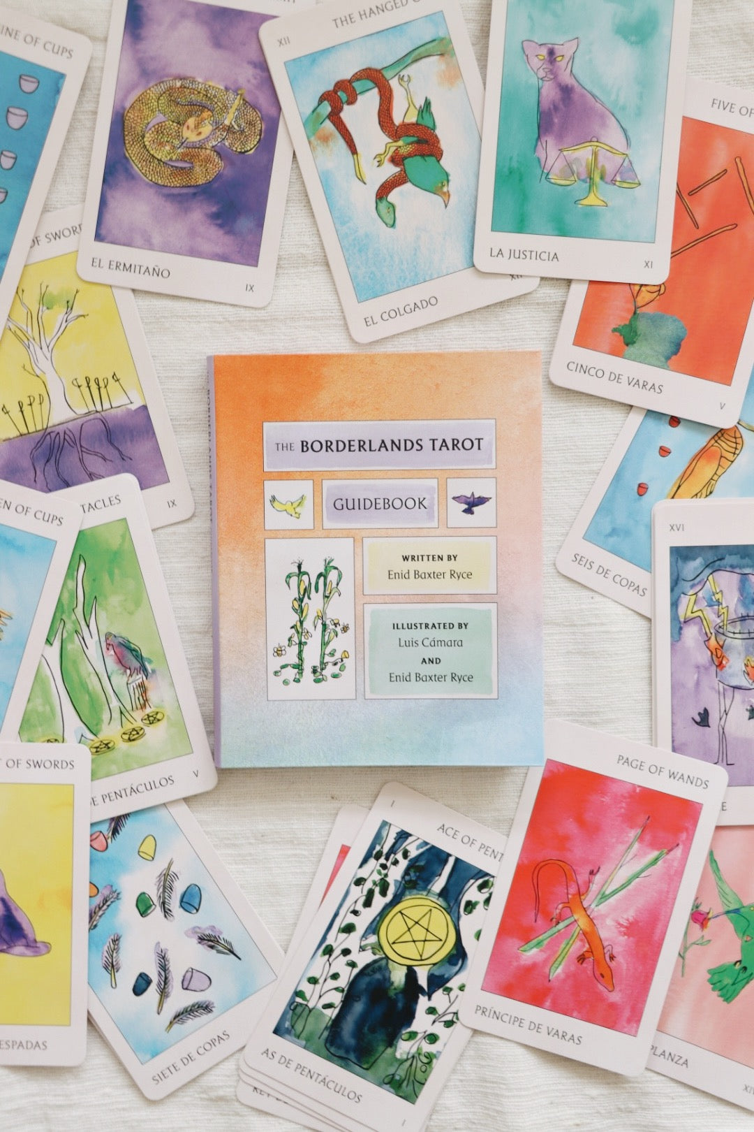 The Borderlands Tarot/ El Tarot De Tierras Fronterizas
