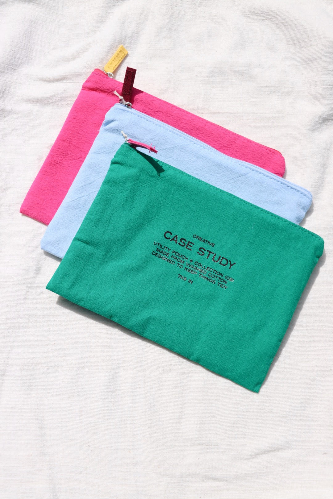 Washed Cotton Zipper Pouch: Kelly Green