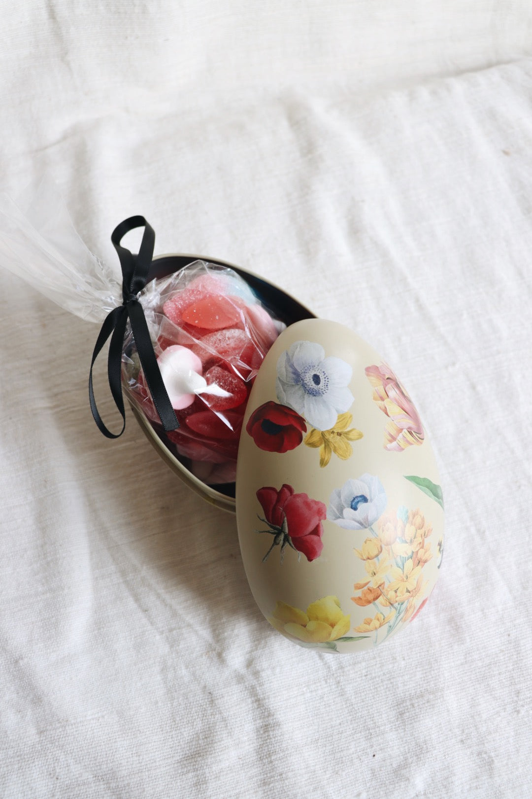 Swedish Easter Egg Tin